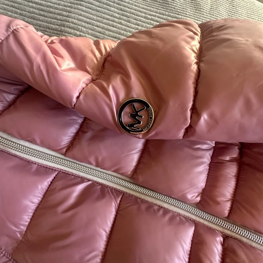 Michael Kors Pink Puffer Jacket for Kids - Picture 4 of 4